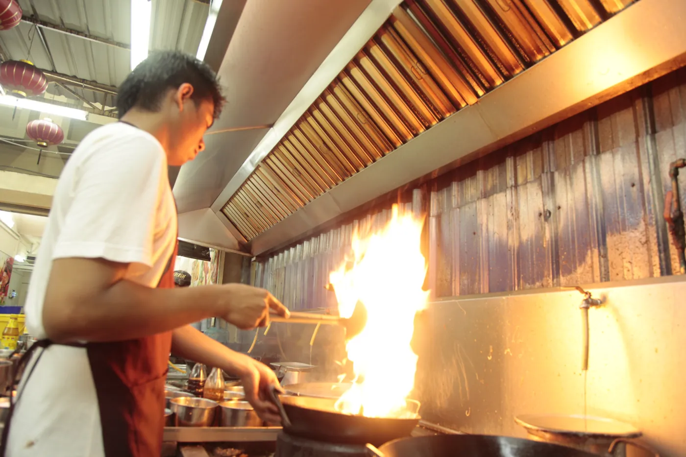 猛火大炒 Wok fire — 粗茶食馆