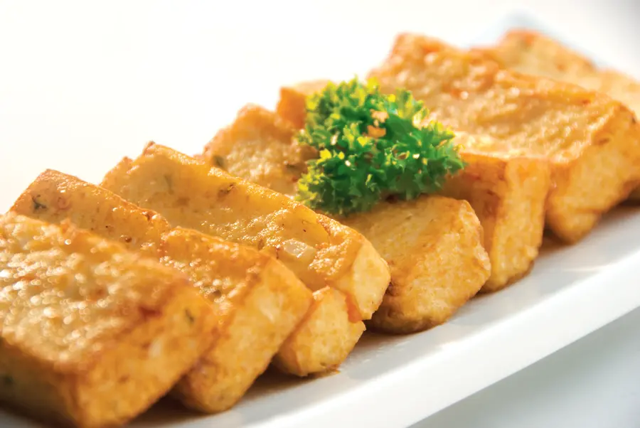 招牌豆腐 Signature Crispy Tofu — 粗茶食馆招牌菜